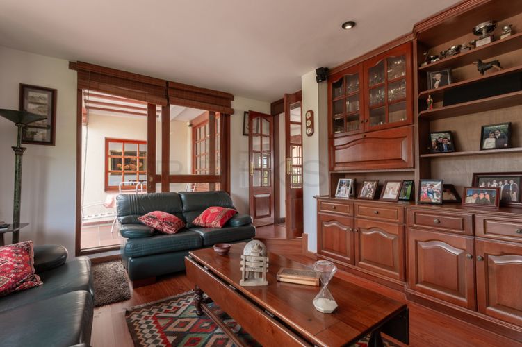 Casa de 4 alcobas en venta en Guaymaral, Bogotá, 380 m² · foto 4 de 24