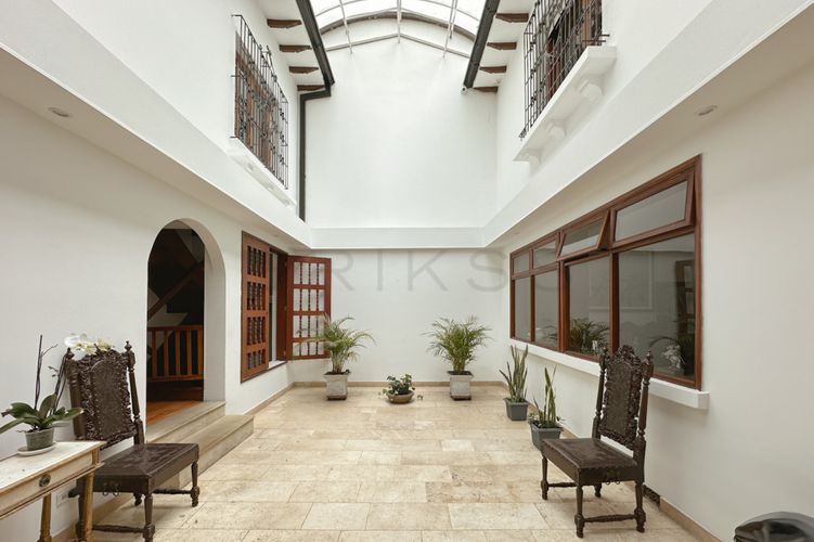 Apartamento de 10 alcobas en venta en San Diego, Bogotá, 684 m² · foto 4 de 24