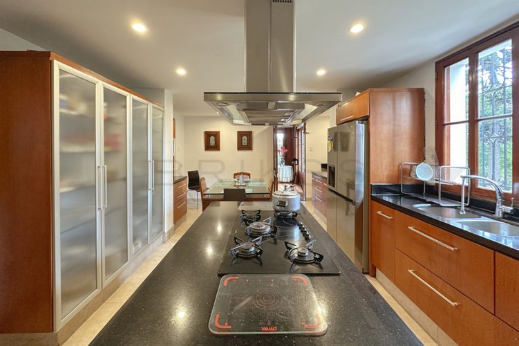Apartamento de 10 alcobas en venta en San Diego, Bogotá, 684 m² · foto 6 de 24