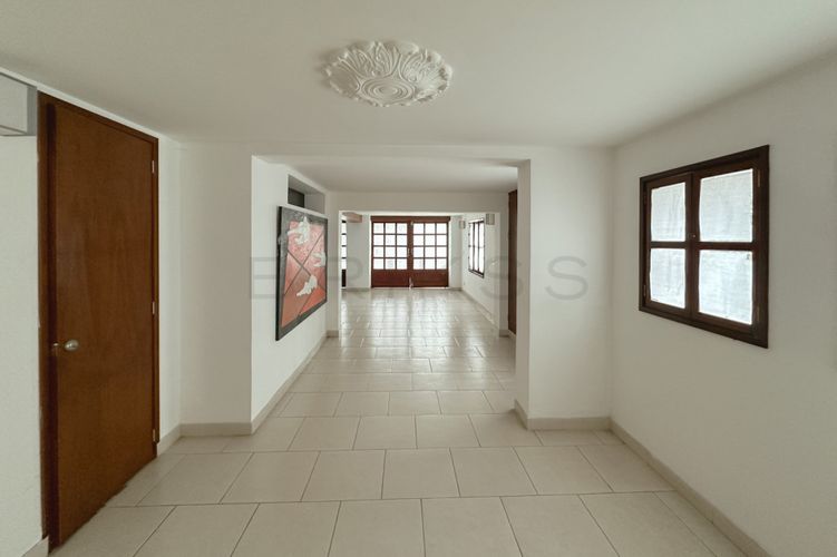 Apartamento de 10 alcobas en venta en San Diego, Bogotá, 684 m² · foto 9 de 24