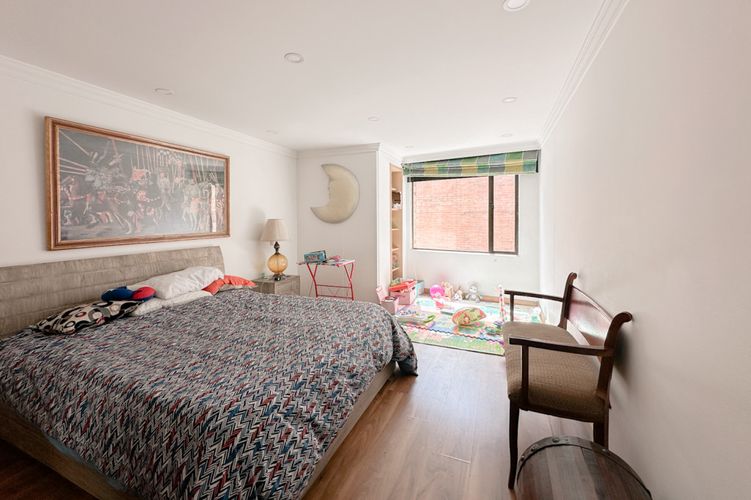 Apartamento en venta en Los Rosales, Bogotá · foto 10 de 22