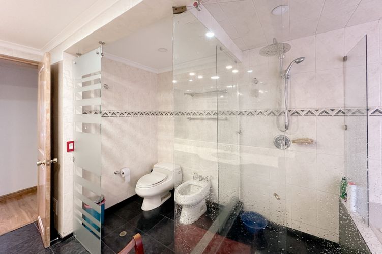 Apartamento en venta en Los Rosales, Bogotá · foto 16 de 22