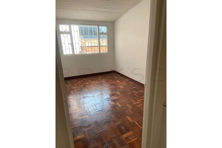 Casa de 5 alcobas en venta en Estoril, Bogotá, 344 m² · foto 5 de 11