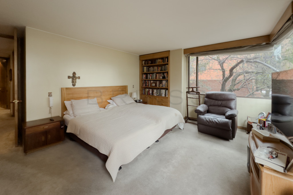 Apartamento en venta en Los Rosales, Bogotá · foto 10 de 24