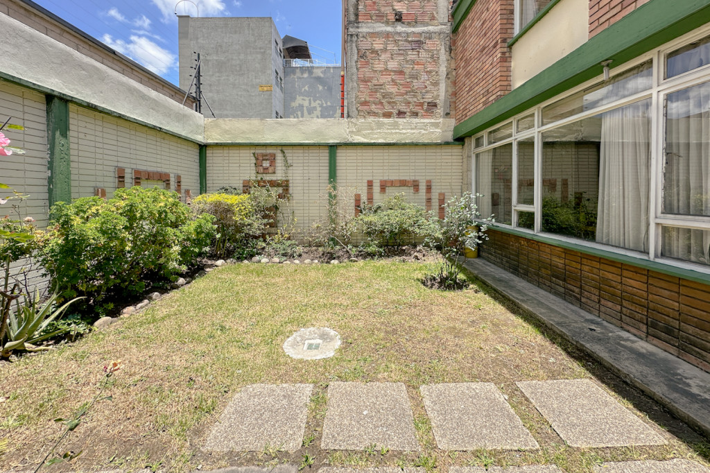Casa en venta en La Castellana, Bogotá · foto 8 de 23