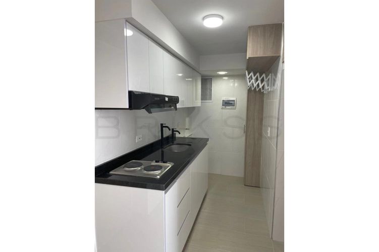 Apartamento de 1 alcoba en venta en La Granja Norte, Bogotá, 35 m² · foto 4 de 11