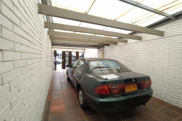 Casa en venta en Polo Club, Bogotá · foto 11 de 24