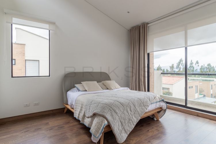 Casa de 3 alcobas en venta en Los Robles, Cajicá, 173 m² · foto 7 de 24