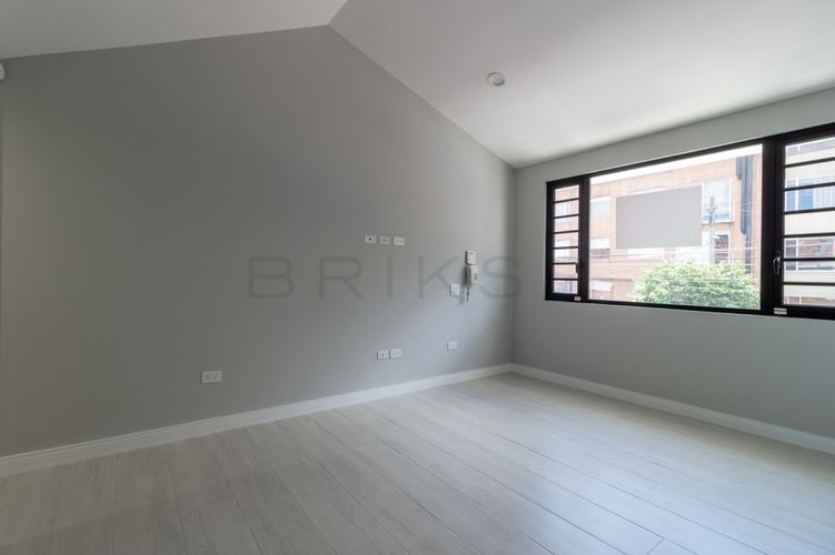 Casa de 4 alcobas en venta en Niza Norte, Bogotá, 224 m² · foto 8 de 24