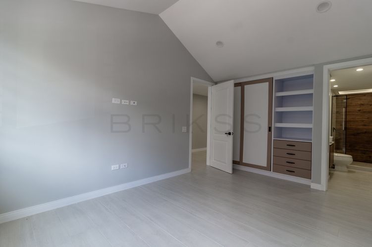 Casa de 4 alcobas en venta en Niza Norte, Bogotá, 224 m² · foto 9 de 24