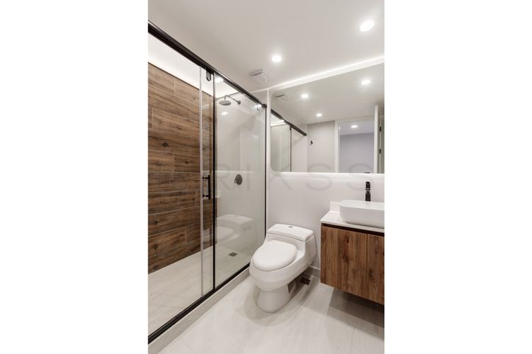 Casa de 4 alcobas en venta en Niza Norte, Bogotá, 224 m² · foto 21 de 24