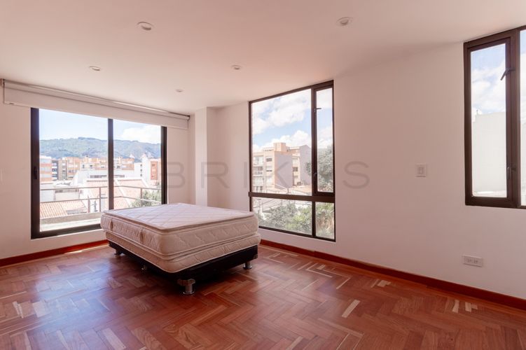 Apartamento de 4 alcobas en venta en Los Cedros, Bogotá, 192 m² · foto 8 de 24