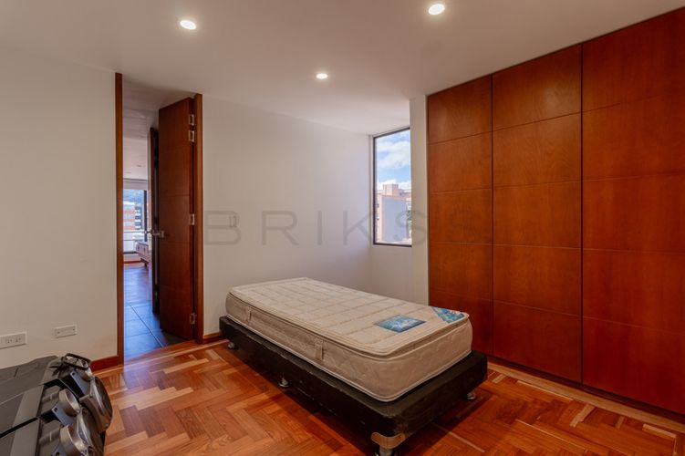 Apartamento de 4 alcobas en venta en Los Cedros, Bogotá, 192 m² · foto 13 de 24