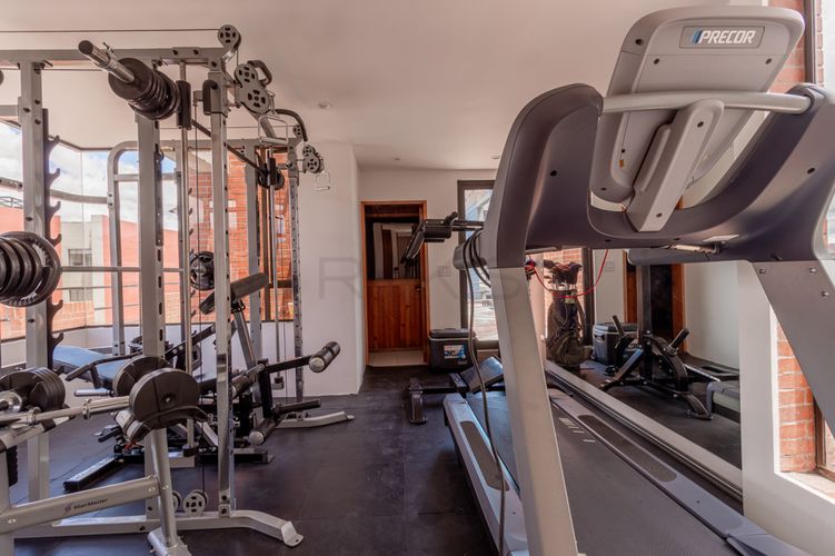 Apartamento de 4 alcobas en venta en Los Cedros, Bogotá, 192 m² · foto 14 de 24