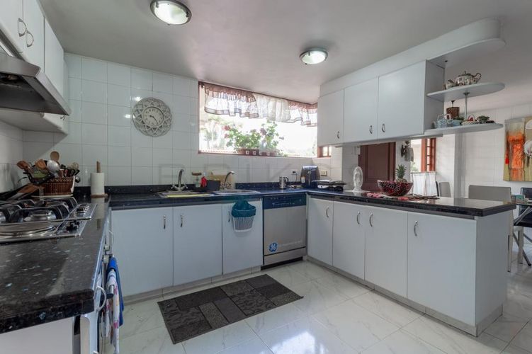 Casa de 4 alcobas en venta en San Jose De Bavaria, Bogotá, 236 m² · foto 5 de 23