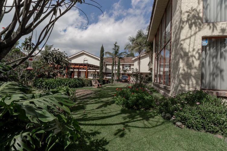 Casa de 4 alcobas en venta en San Jose De Bavaria, Bogotá, 236 m² · foto 10 de 23