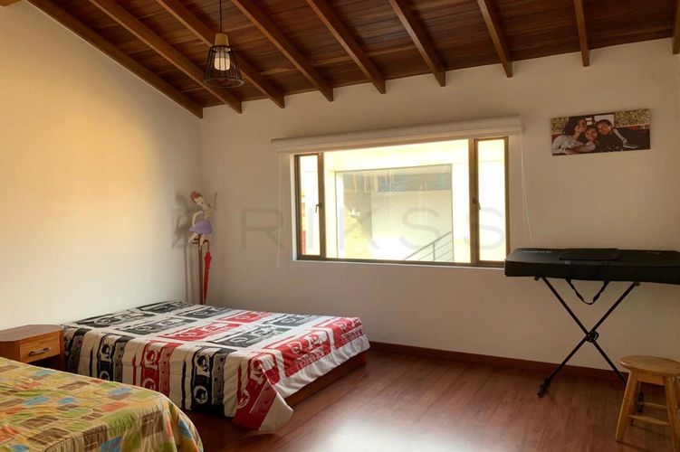Casa de 5 alcobas en venta en El Campin, Chía, 240 m² · foto 11 de 24
