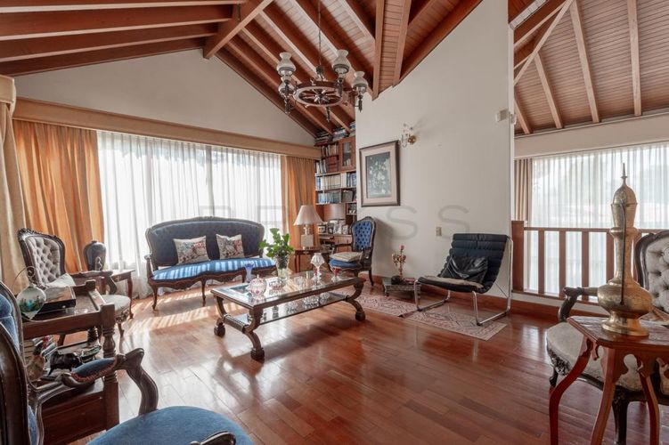 Casa de 4 alcobas en venta en San Jose De Bavaria, Bogotá, 236 m² · foto 16 de 23