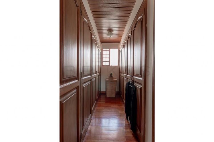 Casa de 4 alcobas en venta en San Jose De Bavaria, Bogotá, 236 m² · foto 21 de 23