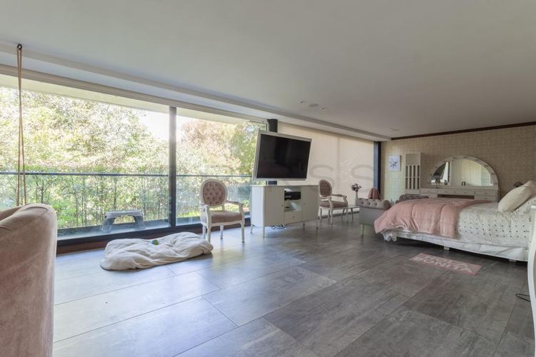Casa de 4 alcobas en venta en Santa Ana Oriental, Bogotá, 877 m² · foto 11 de 24