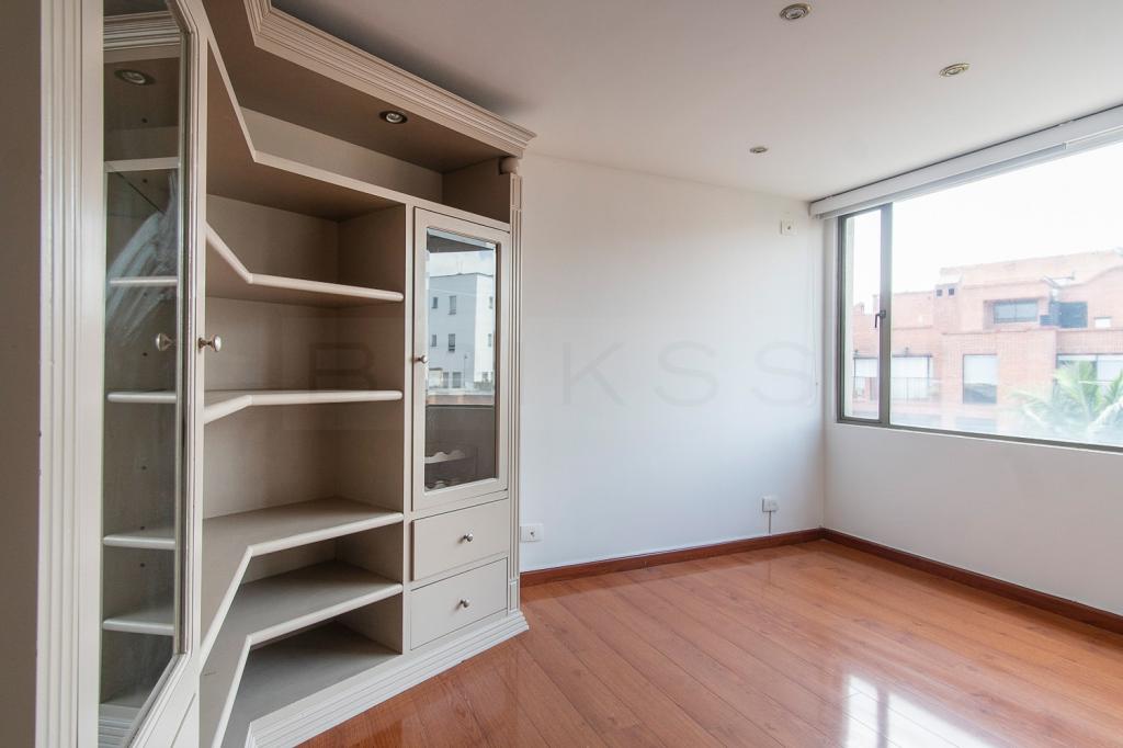 Apartamento en venta en Chicó Navarra, Bogotá · foto 6 de 24