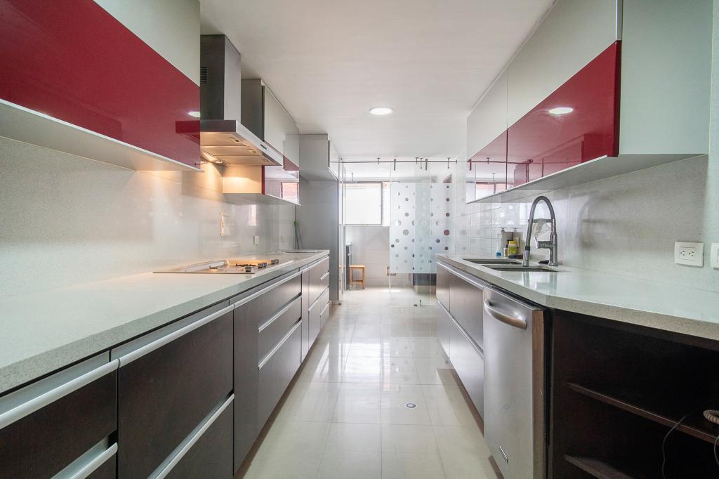 Apartamento en venta en Chicó Navarra, Bogotá · foto 7 de 24