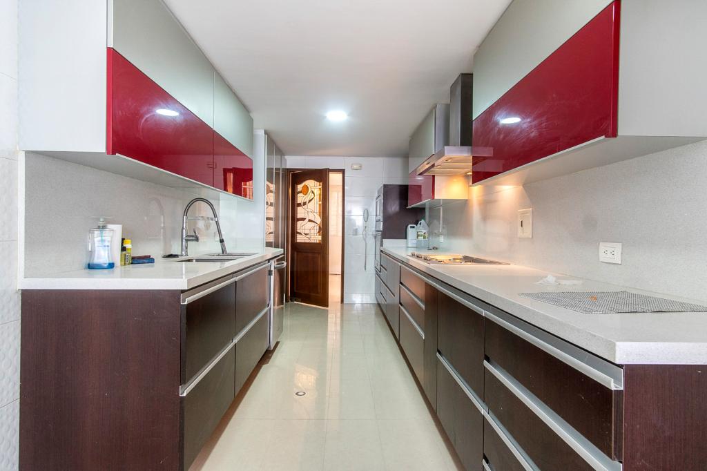 Apartamento en venta en Chicó Navarra, Bogotá · foto 9 de 24