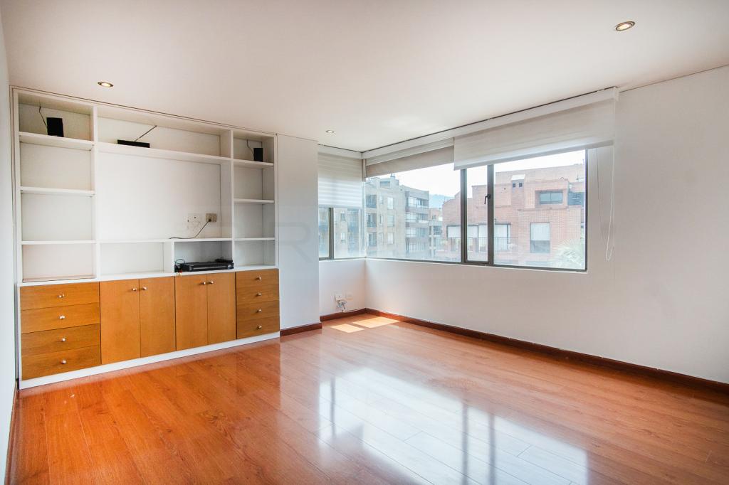 Apartamento en venta en Chicó Navarra, Bogotá · foto 13 de 24