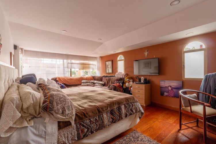 Casa de 5 alcobas en venta en Niza, Bogotá, 454 m² · foto 22 de 24
