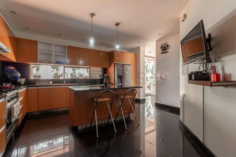 Apartamento de 3 alcobas en venta en Bosque De Pinos, Bogotá, 345 m² · foto 5 de 24