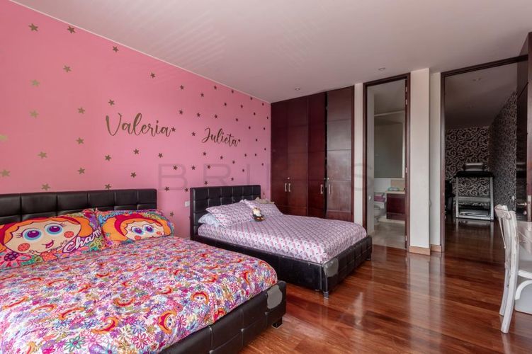 Apartamento de 3 alcobas en venta en Bosque De Pinos, Bogotá, 345 m² · foto 11 de 24