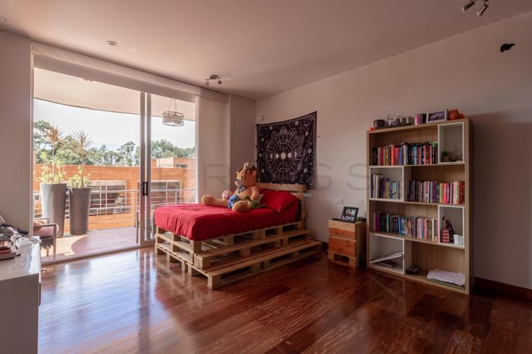 Apartamento de 3 alcobas en venta en Bosque De Pinos, Bogotá, 345 m² · foto 12 de 24