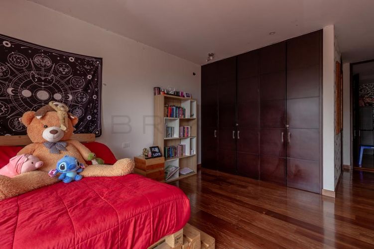 Apartamento de 3 alcobas en venta en Bosque De Pinos, Bogotá, 345 m² · foto 13 de 24