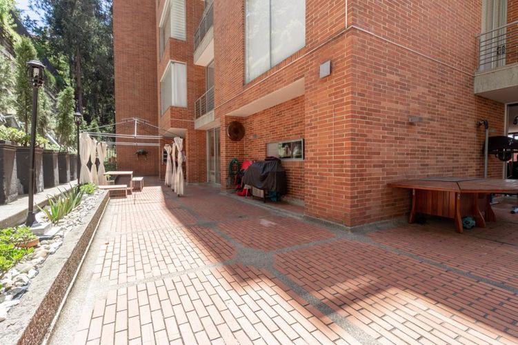 Apartamento de 3 alcobas en venta en Bosque De Pinos, Bogotá, 345 m² · foto 24 de 24