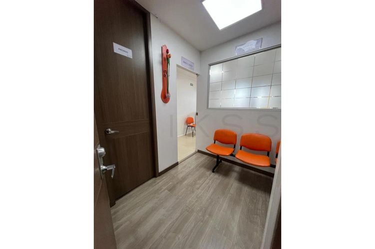 Consultorio en venta en Samaria, Chía, 41 m² · foto 2 de 17