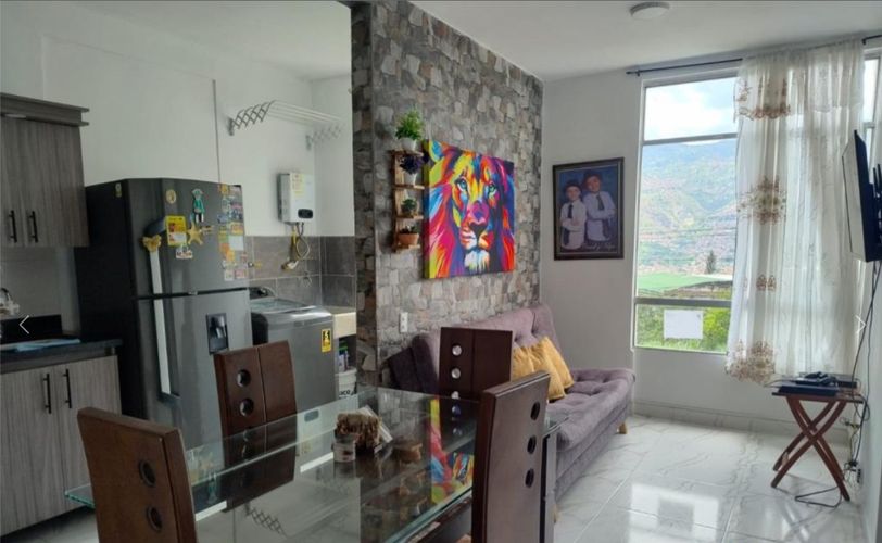 Apartamento de 3 alcobas en venta en El Rosario, Bello, 48 m² · foto 2 de 3