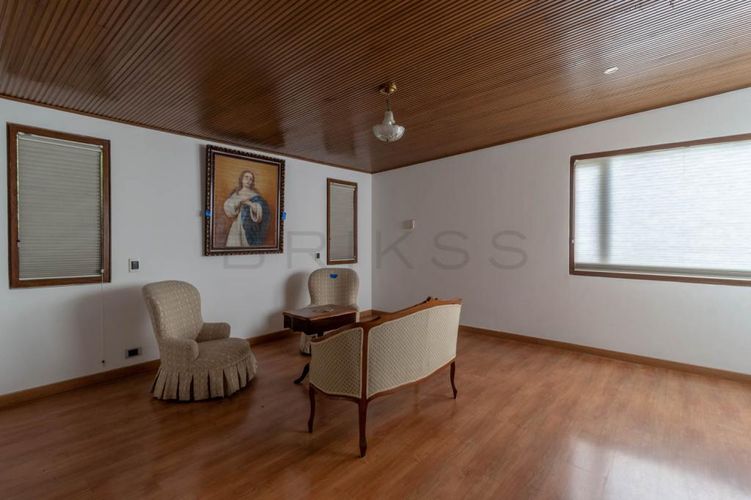 Casa de 3 alcobas en venta en Ingemar, Bogotá, 390 m² · foto 9 de 23