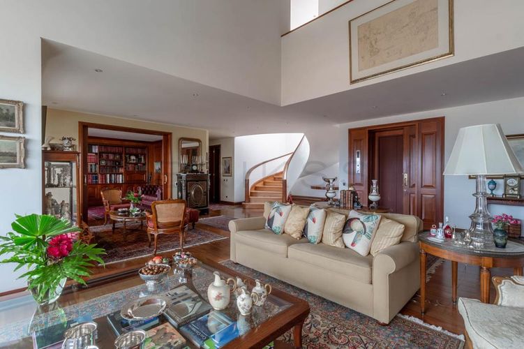 Apartamento de 3 alcobas en venta en Usaquen, Bogotá, 438 m² · foto 2 de 24