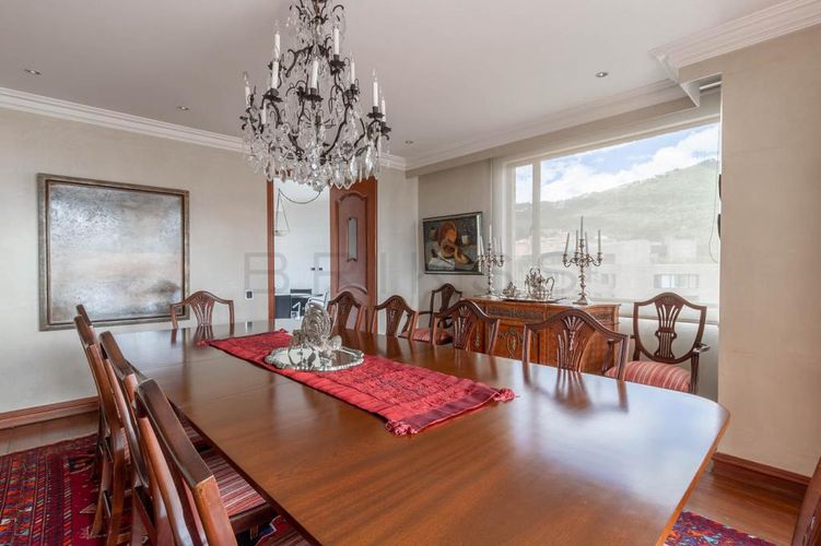 Apartamento de 3 alcobas en venta en Usaquen, Bogotá, 438 m² · foto 3 de 24