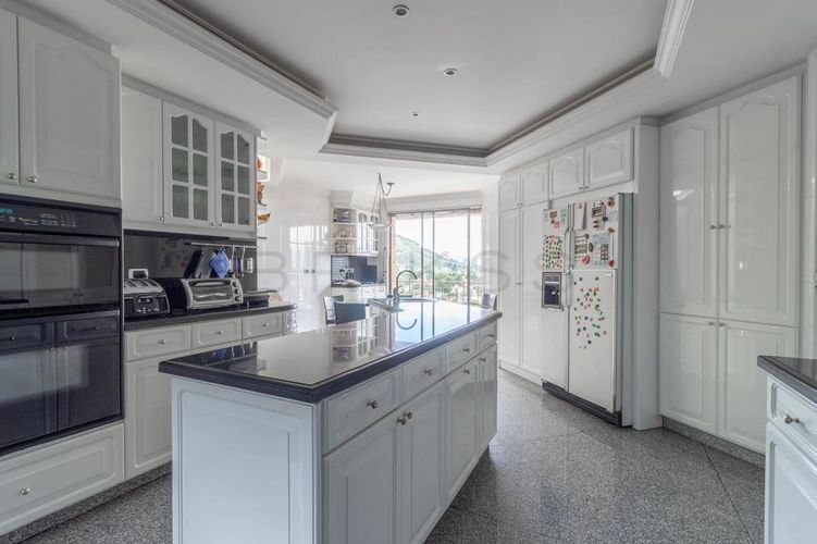 Apartamento de 3 alcobas en venta en Usaquen, Bogotá, 438 m² · foto 5 de 24