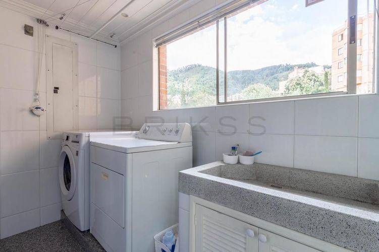 Apartamento de 3 alcobas en venta en Usaquen, Bogotá, 438 m² · foto 6 de 24