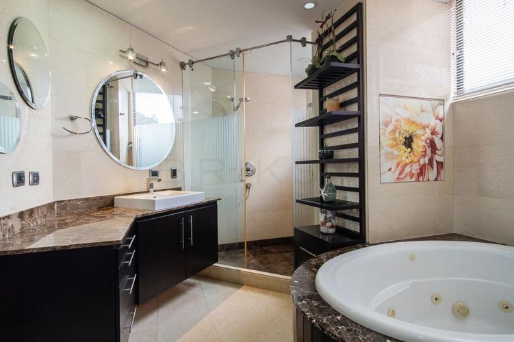 Apartamento de 3 alcobas en venta en Usaquen, Bogotá, 292 m² · foto 22 de 24
