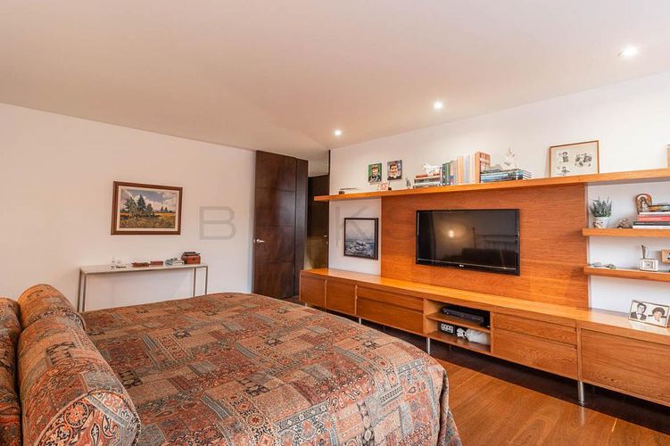 Apartamento de 3 alcobas en venta en Bellavista, Bogotá, 255 m² · foto 8 de 18