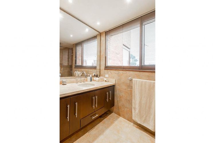 Apartamento de 3 alcobas en venta en Bellavista, Bogotá, 255 m² · foto 14 de 18
