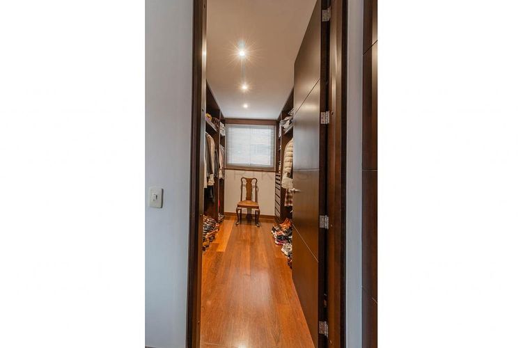 Apartamento de 3 alcobas en venta en Bellavista, Bogotá, 255 m² · foto 17 de 18