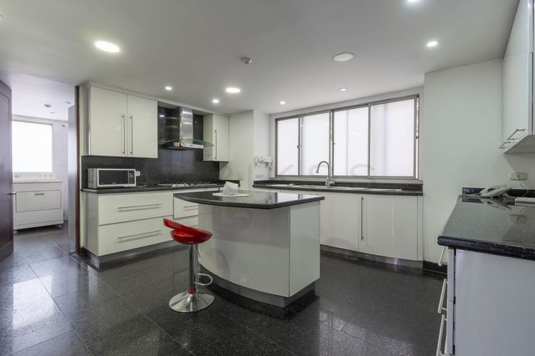 Apartamento de 4 alcobas en venta en Niza Suba, Bogotá, 726 m² · foto 4 de 24