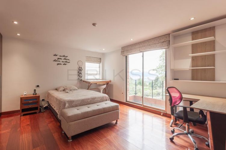 Apartamento de 4 alcobas en venta en Niza Suba, Bogotá, 726 m² · foto 16 de 24