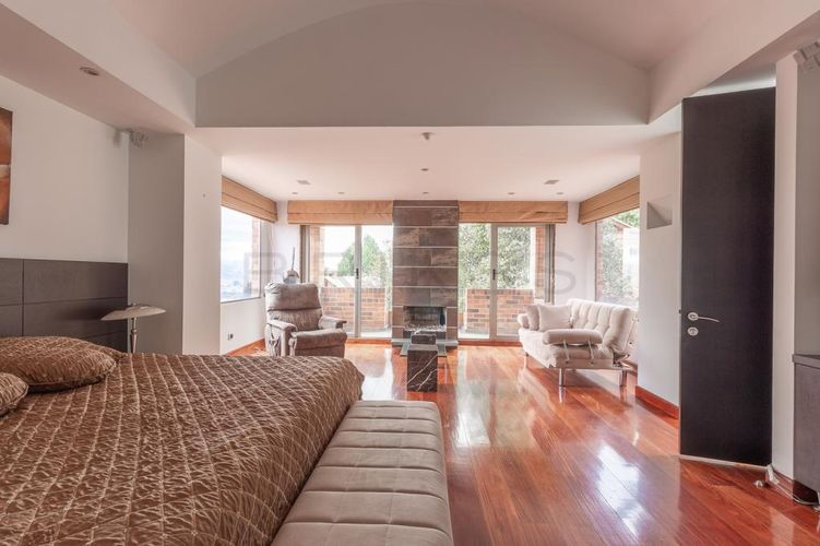 Apartamento de 4 alcobas en venta en Niza Suba, Bogotá, 726 m² · foto 22 de 24