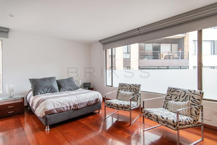 Apartamento de 4 alcobas en venta en La Carolina, Bogotá, 332 m² · foto 17 de 20