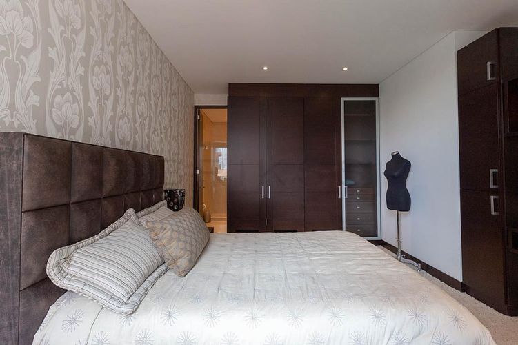 Apartamento de 3 alcobas en venta en Los Rosales, Bogotá, 300 m² · foto 11 de 24